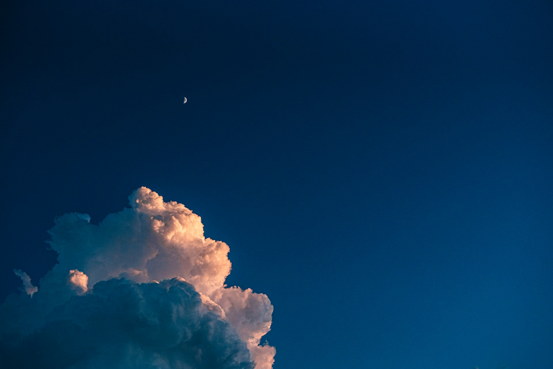 Sky with clouds